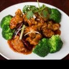 Best General Tao's Chicken in Natick, MA